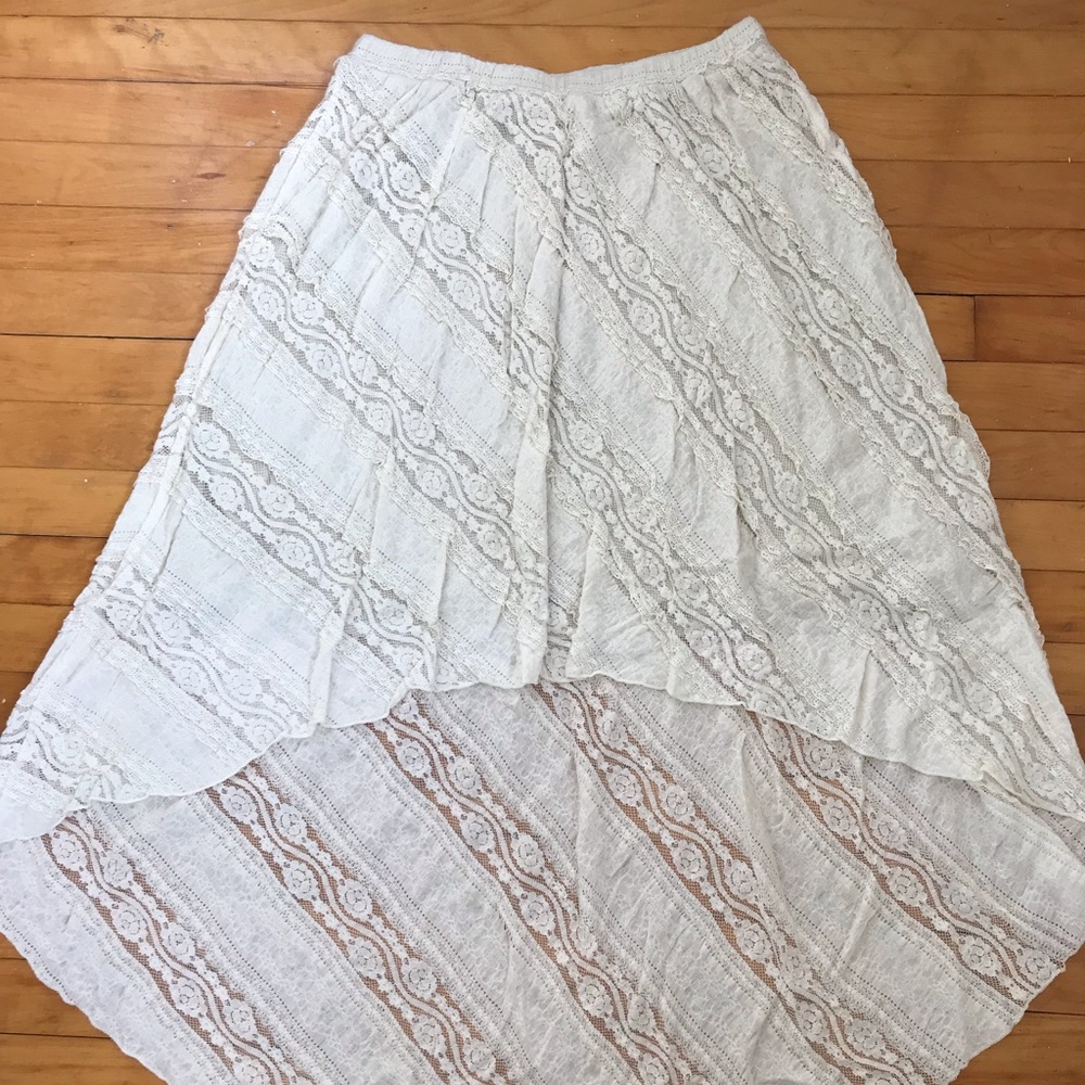 Willow & Ivy Lace Hi/Low Skirt